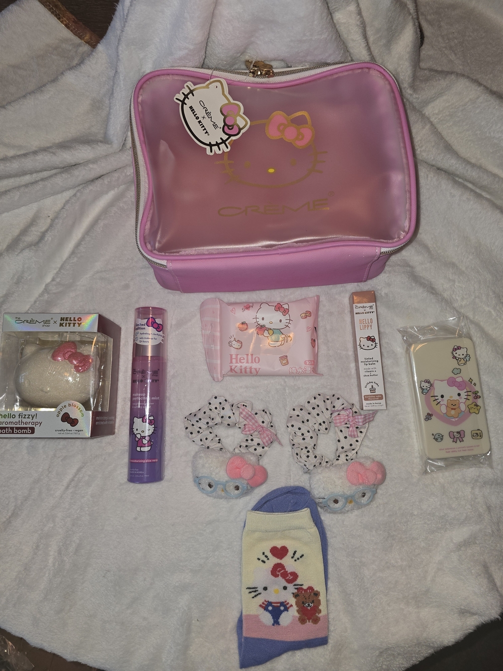 The Crème Shop x Hello Kitty 8-Piece Ultimate Beauty & Accessory Travel Bundle